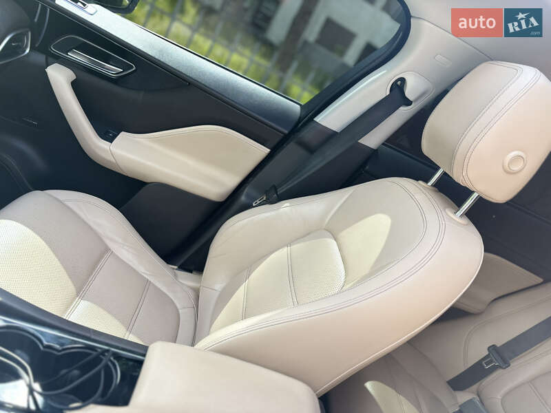 Внедорожник / Кроссовер Jaguar F-Pace 2016 в Стрые фото 54 Внедорожник / Кроссовер Jaguar F-Pace 2016 в Стрые