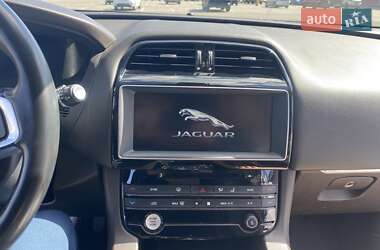 Внедорожник / Кроссовер Jaguar F-Pace 2017 в Киеве фото 12 Внедорожник / Кроссовер Jaguar F-Pace 2017 в Киеве