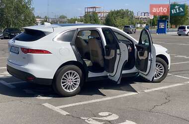 Внедорожник / Кроссовер Jaguar F-Pace 2017 в 
