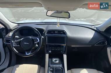 Внедорожник / Кроссовер Jaguar F-Pace 2017 в Киеве фото 7 Внедорожник / Кроссовер Jaguar F-Pace 2017 в Киеве