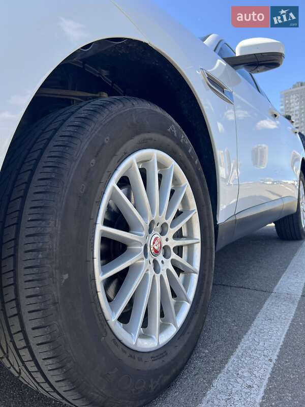 Внедорожник / Кроссовер Jaguar F-Pace 2017 в Киеве фото 32 Внедорожник / Кроссовер Jaguar F-Pace 2017 в Киеве
