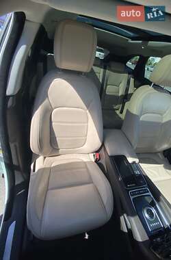 Внедорожник / Кроссовер Jaguar F-Pace 2017 в Киеве фото 17 Внедорожник / Кроссовер Jaguar F-Pace 2017 в Киеве