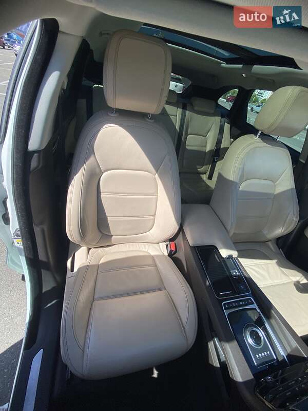 Внедорожник / Кроссовер Jaguar F-Pace 2017 в Киеве фото 17 Внедорожник / Кроссовер Jaguar F-Pace 2017 в Киеве