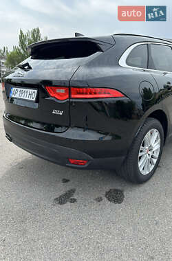 Позашляховик / Кросовер Jaguar F-Pace 2016 в 