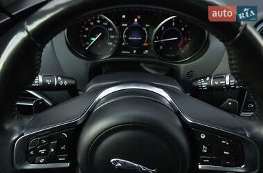 Внедорожник / Кроссовер Jaguar F-Pace 2017 в 