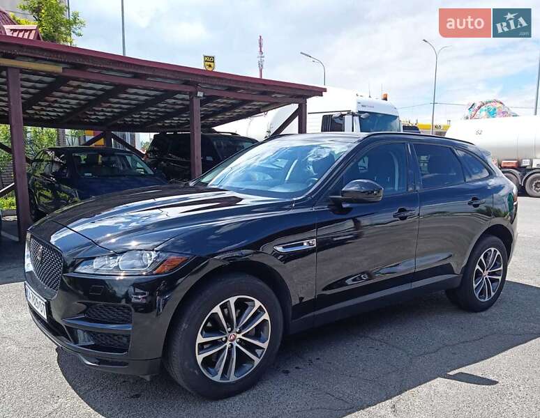 Внедорожник / Кроссовер Jaguar F-Pace 2017 в 