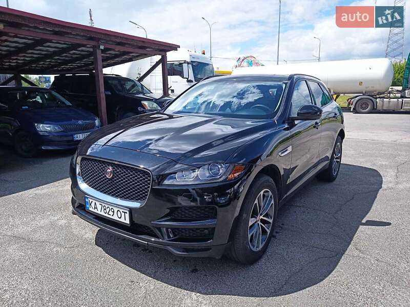 Внедорожник / Кроссовер Jaguar F-Pace 2017 в 