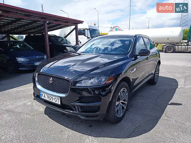 Внедорожник / Кроссовер Jaguar F-Pace 2017 в 