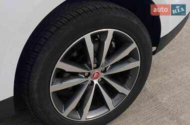 Внедорожник / Кроссовер Jaguar F-Pace 2017 в 