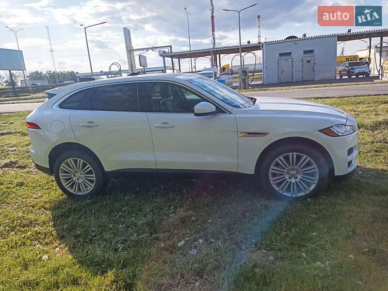 Внедорожник / Кроссовер Jaguar F-Pace 2020 в Киеве