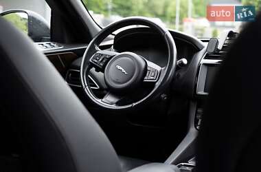 Внедорожник / Кроссовер Jaguar F-Pace 2016 в 