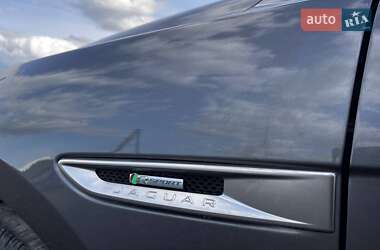 Позашляховик / Кросовер Jaguar F-Pace 2017 в 