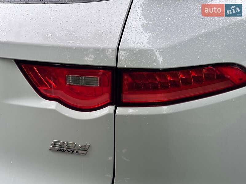 Внедорожник / Кроссовер Jaguar F-Pace 2016 в Киеве