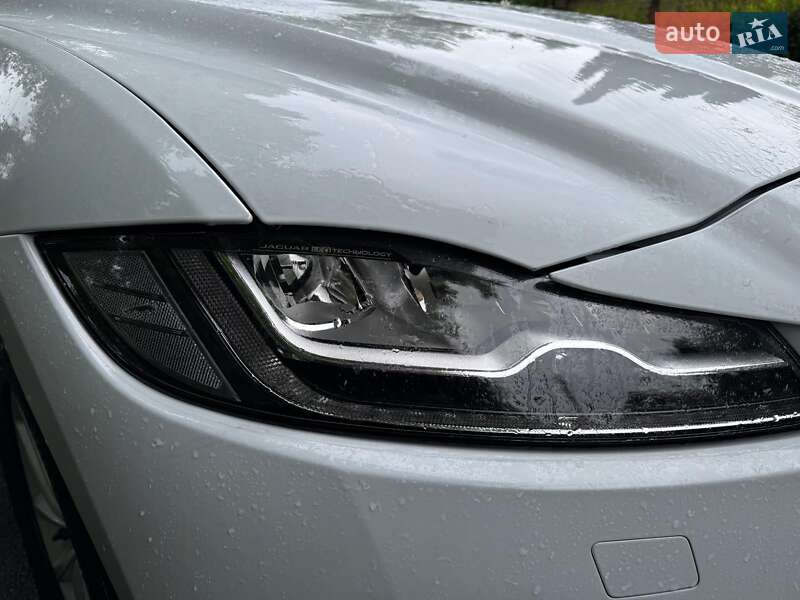 Внедорожник / Кроссовер Jaguar F-Pace 2016 в Киеве