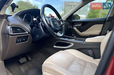 Позашляховик / Кросовер Jaguar F-Pace 2019 в 