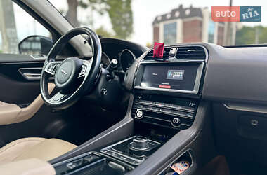 Позашляховик / Кросовер Jaguar F-Pace 2019 в 