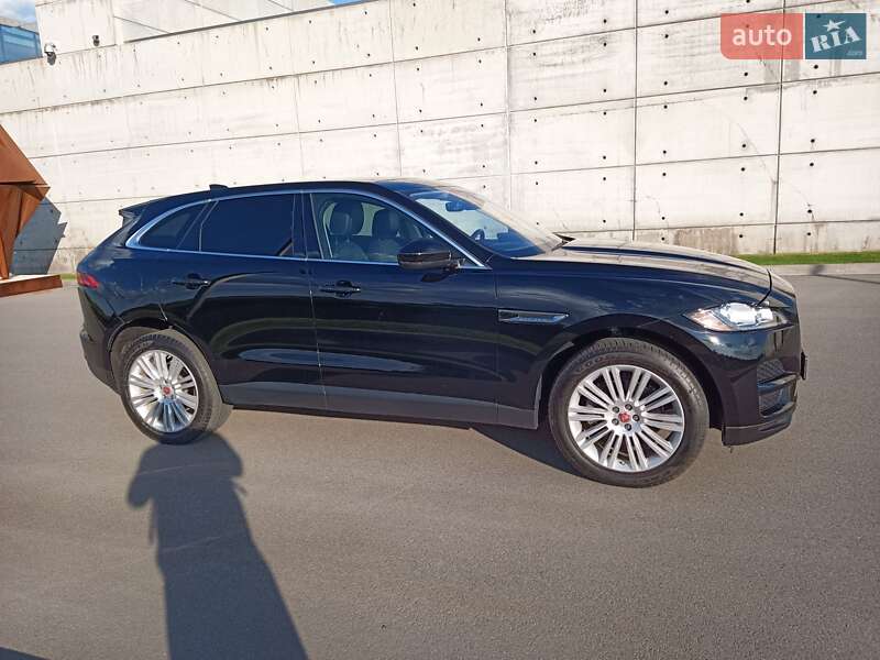 Позашляховик / Кросовер Jaguar F-Pace 2019 в Києві