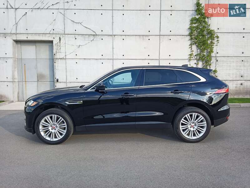 Позашляховик / Кросовер Jaguar F-Pace 2019 в Києві