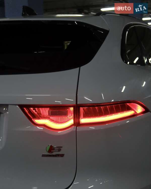 Позашляховик / Кросовер Jaguar F-Pace 2020 в Києві