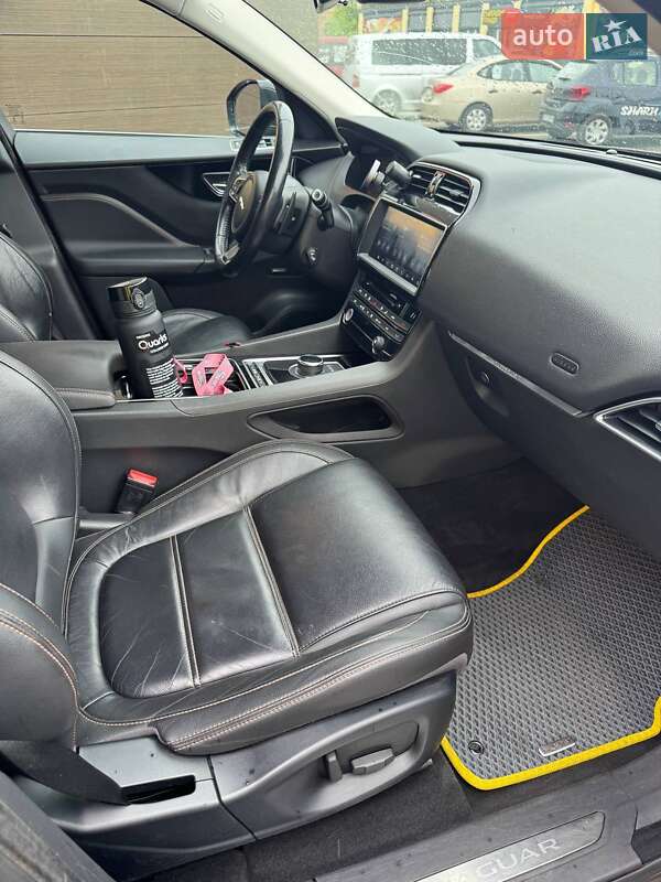 Внедорожник / Кроссовер Jaguar F-Pace 2016 в Днепре