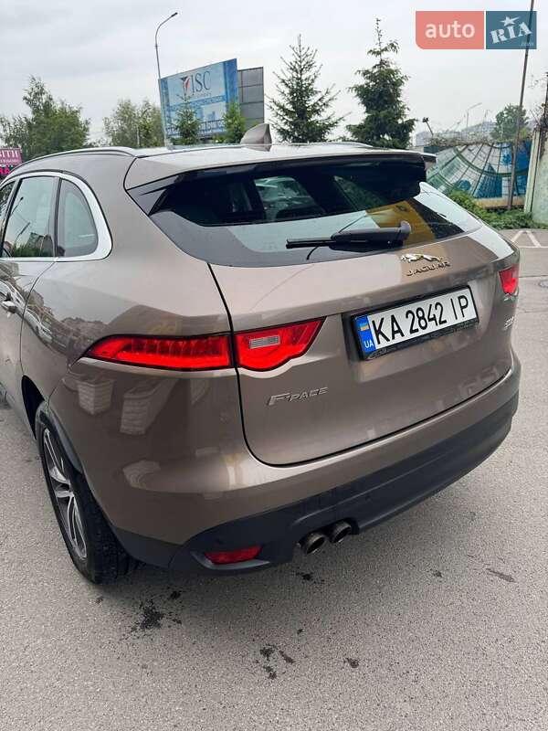 Внедорожник / Кроссовер Jaguar F-Pace 2016 в Днепре