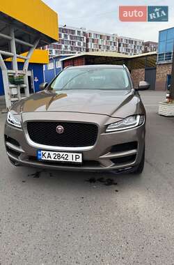 Внедорожник / Кроссовер Jaguar F-Pace 2016 в 