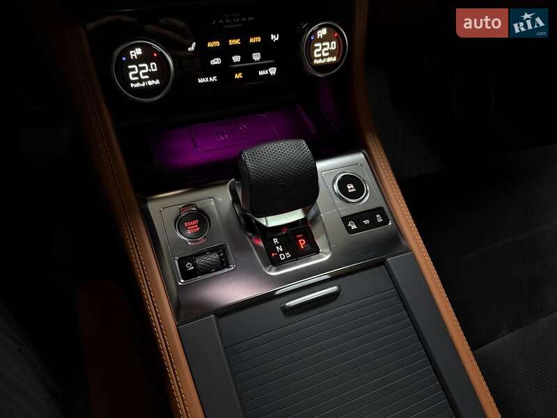 Внедорожник / Кроссовер Jaguar F-Pace 2022 в Киеве