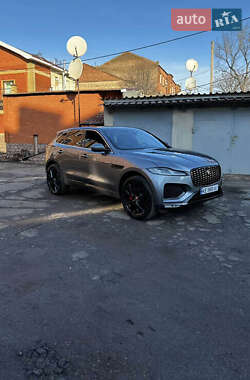Позашляховик / Кросовер Jaguar F-Pace 2020 в 
