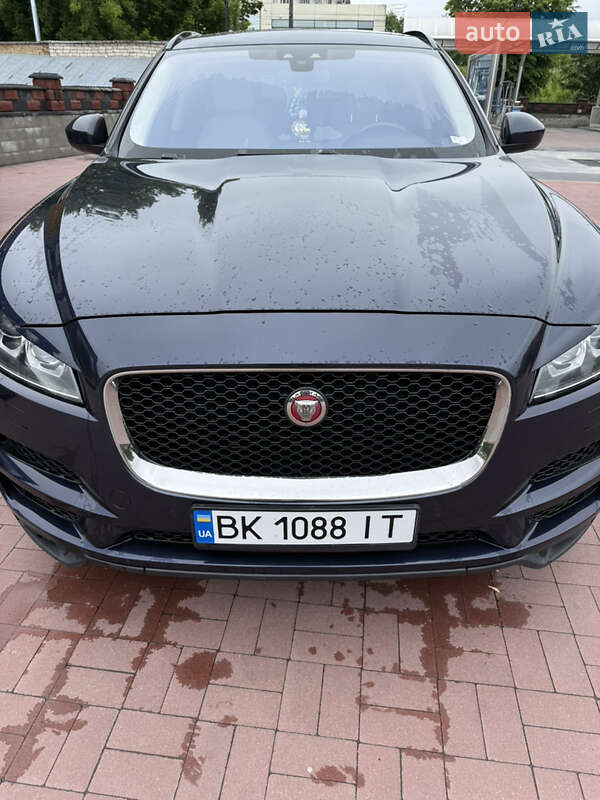 Внедорожник / Кроссовер Jaguar F-Pace 2017 в Ровно