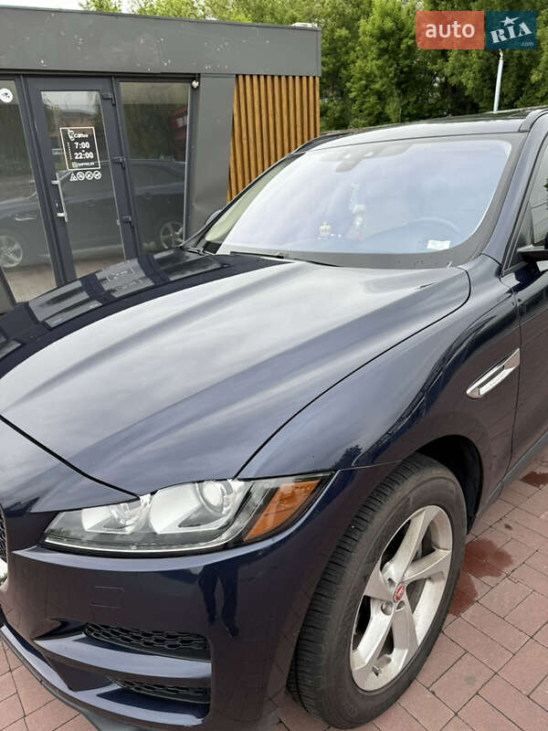 Внедорожник / Кроссовер Jaguar F-Pace 2017 в Ровно