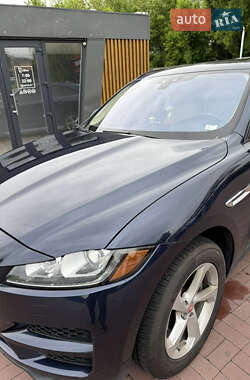 Позашляховик / Кросовер Jaguar F-Pace 2017 в 