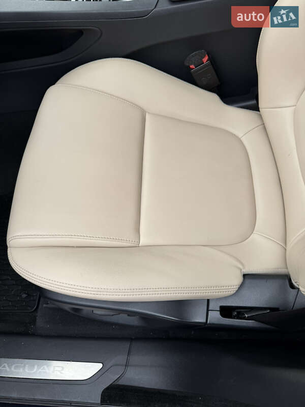 Внедорожник / Кроссовер Jaguar F-Pace 2017 в Ровно