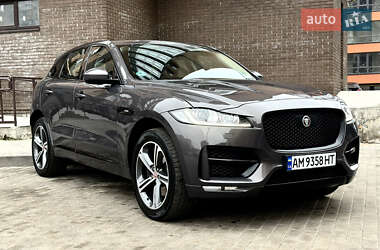Внедорожник / Кроссовер Jaguar F-Pace 2016 в 