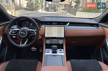 Позашляховик / Кросовер Jaguar F-Pace 2022 в 