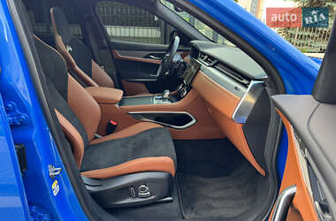 Позашляховик / Кросовер Jaguar F-Pace 2022 в 