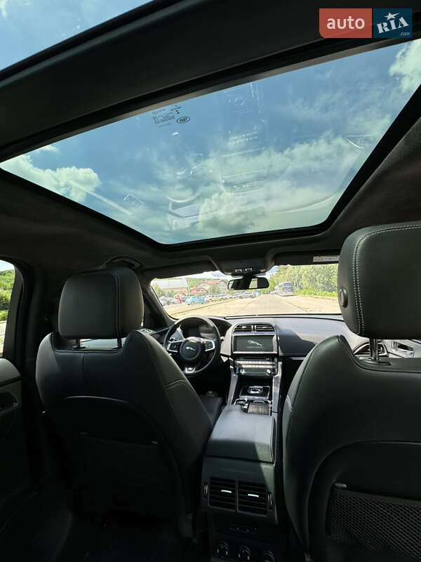Внедорожник / Кроссовер Jaguar F-Pace 2016 в Днепре