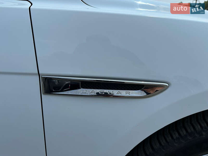 Позашляховик / Кросовер Jaguar F-Pace 2017 в Полтаві