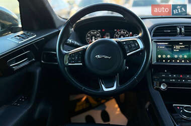 Внедорожник / Кроссовер Jaguar F-Pace 2020 в 