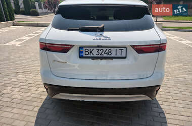 Позашляховик / Кросовер Jaguar F-Pace 2020 в 