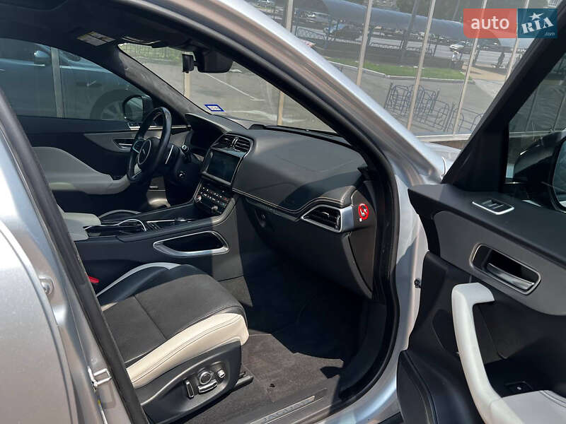 Внедорожник / Кроссовер Jaguar F-Pace 2018 в Киеве