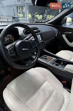 Позашляховик / Кросовер Jaguar F-Pace 2016 в 