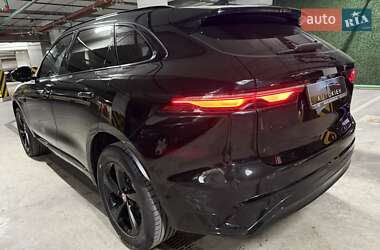 Внедорожник / Кроссовер Jaguar F-Pace 2021 в 