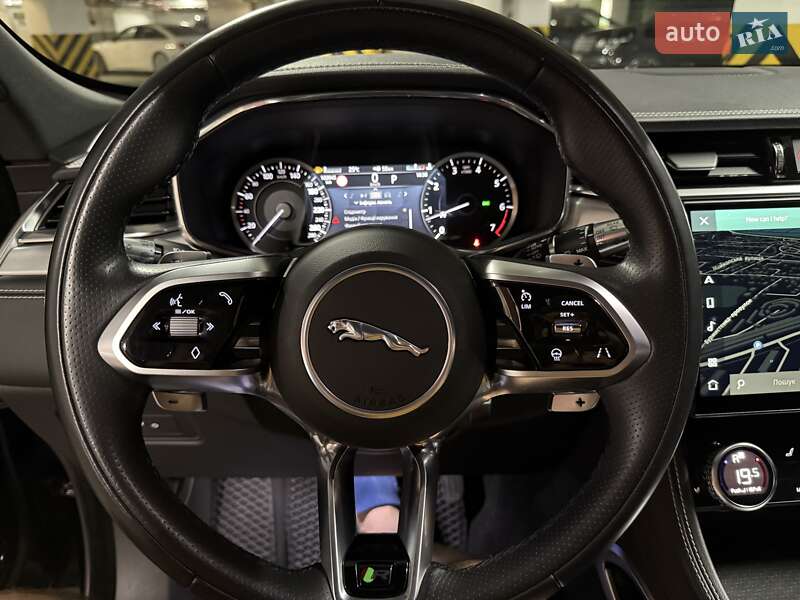 Внедорожник / Кроссовер Jaguar F-Pace 2021 в Киеве