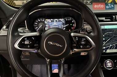 Внедорожник / Кроссовер Jaguar F-Pace 2021 в 