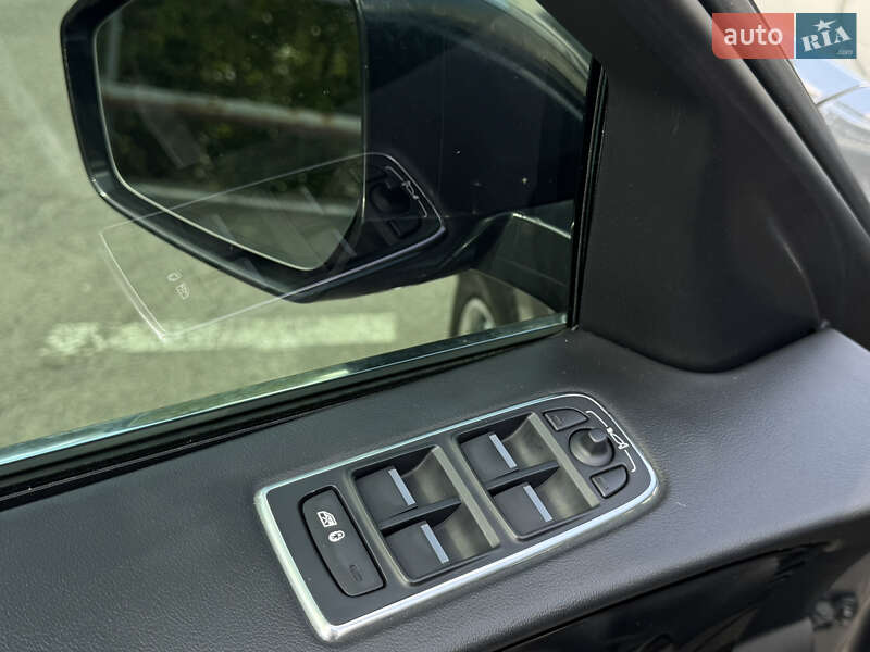 Позашляховик / Кросовер Jaguar F-Pace 2017 в Києві