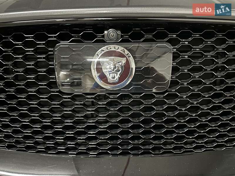 Позашляховик / Кросовер Jaguar F-Pace 2019 в Дніпрі