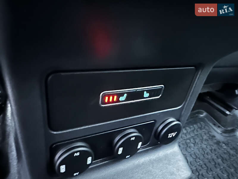 Внедорожник / Кроссовер Jaguar F-Pace 2017 в Харькове фото 25 Внедорожник / Кроссовер Jaguar F-Pace 2017 в Харькове