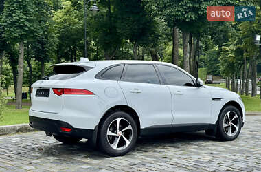 Позашляховик / Кросовер Jaguar F-Pace 2016 в 