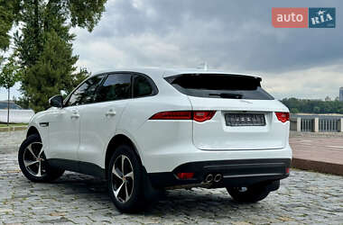 Позашляховик / Кросовер Jaguar F-Pace 2016 в 