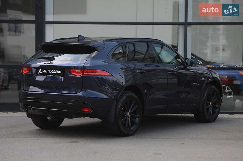 Позашляховик / Кросовер Jaguar F-Pace 2017 в 